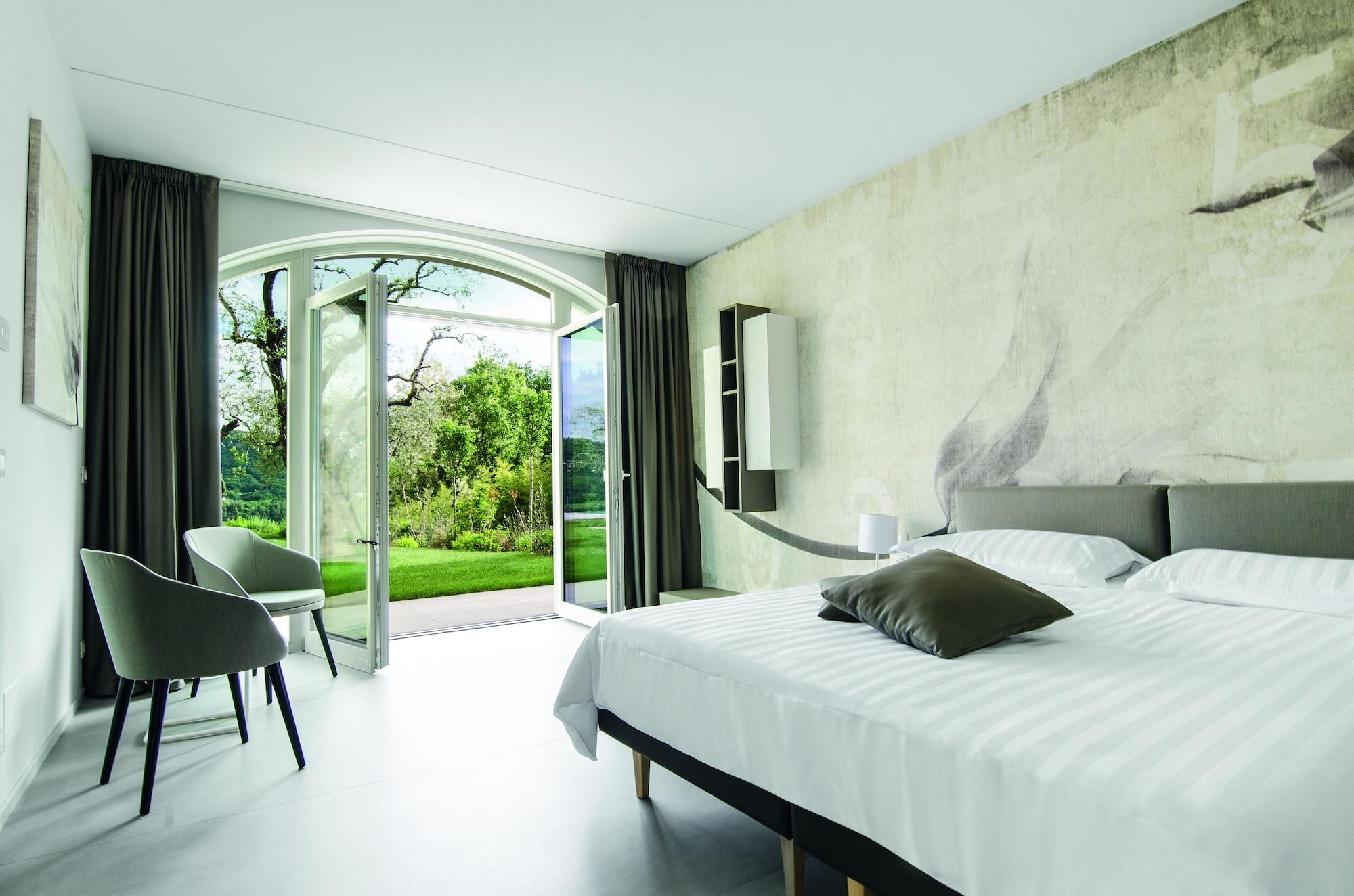 Ca' Barbini 4* Garda (Verona)