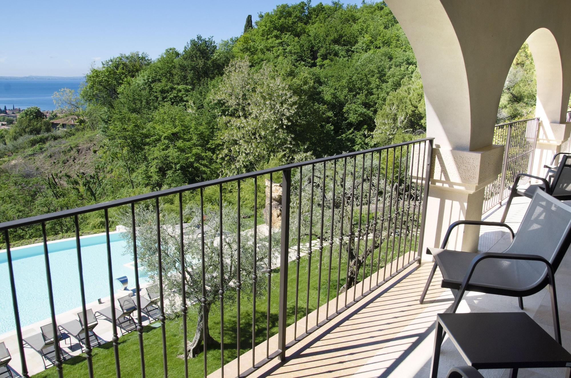 Ca' Barbini Hotel Garda (Verona)